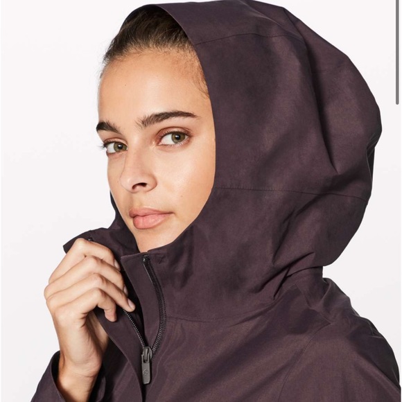lululemon Rain Haven Jacket - Picture 4 of 12